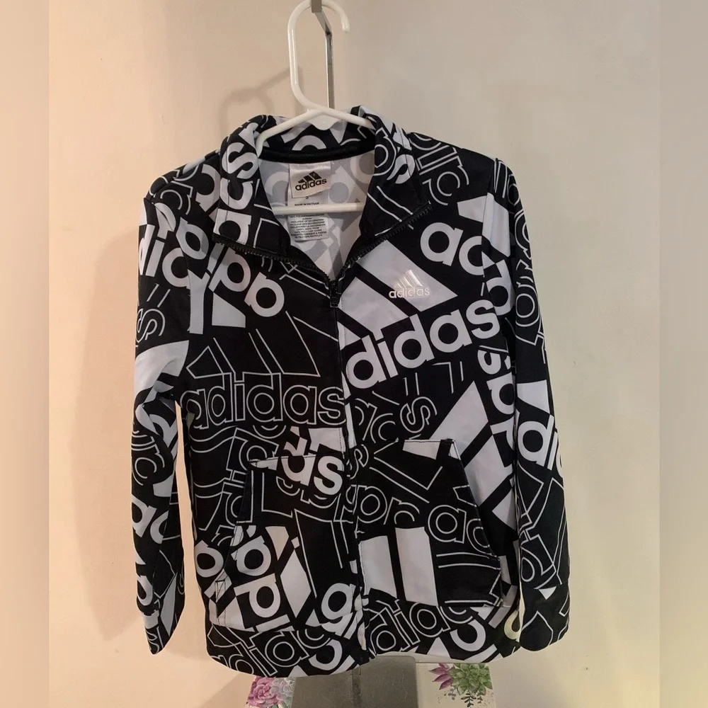 Adidas Zip Up Collared Jacket with Front Pockets Youth Size 5 EUC - Picture 2 of 9